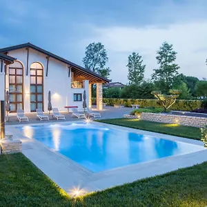https://il-filo-rosso-bb.hotelinveneto.com