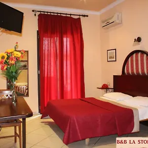 https://bb-la-storia-di-napoli.hotels-amalfi.com
