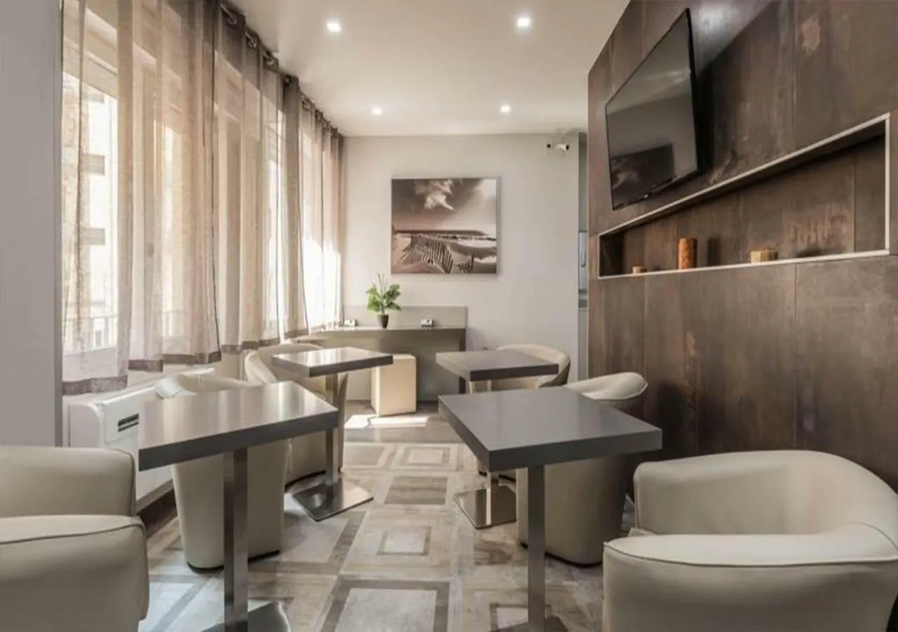 Astoria Deluxe Rooms Bologna 2*,  Italy